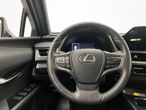 Lexus UX bild 13