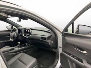 Lexus UX bild 25