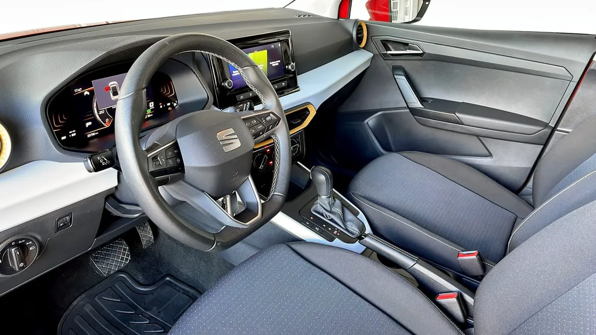 Vehicle image 6