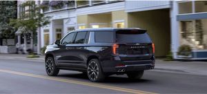 Chevrolet Suburban bild 11