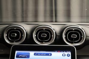 Mercedes GLC300 bild 25
