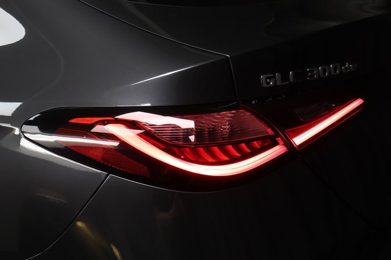 Mercedes GLC300 bild 10