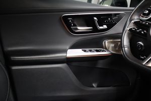 Mercedes GLC300 bild 19