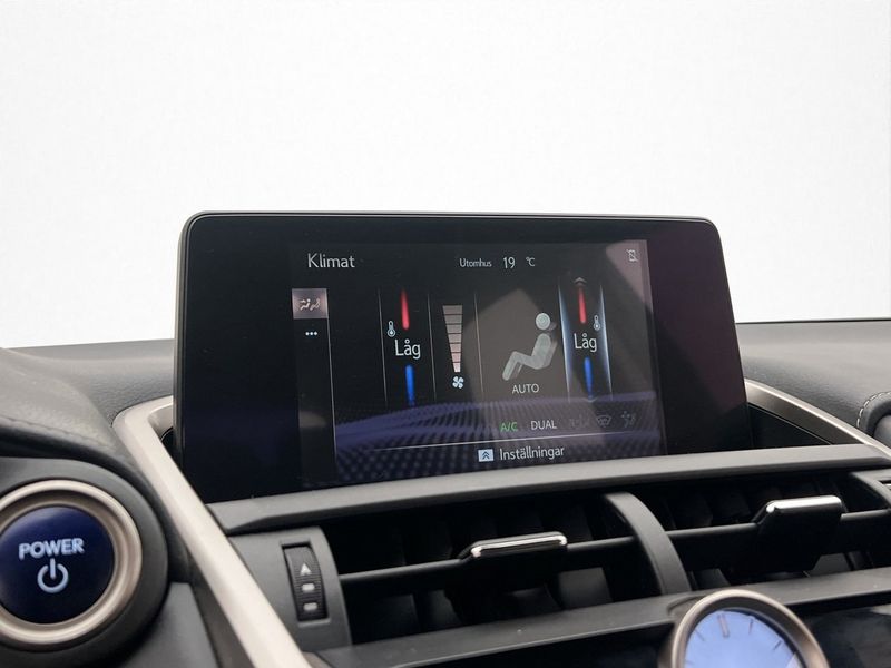 Lexus NX bild 20