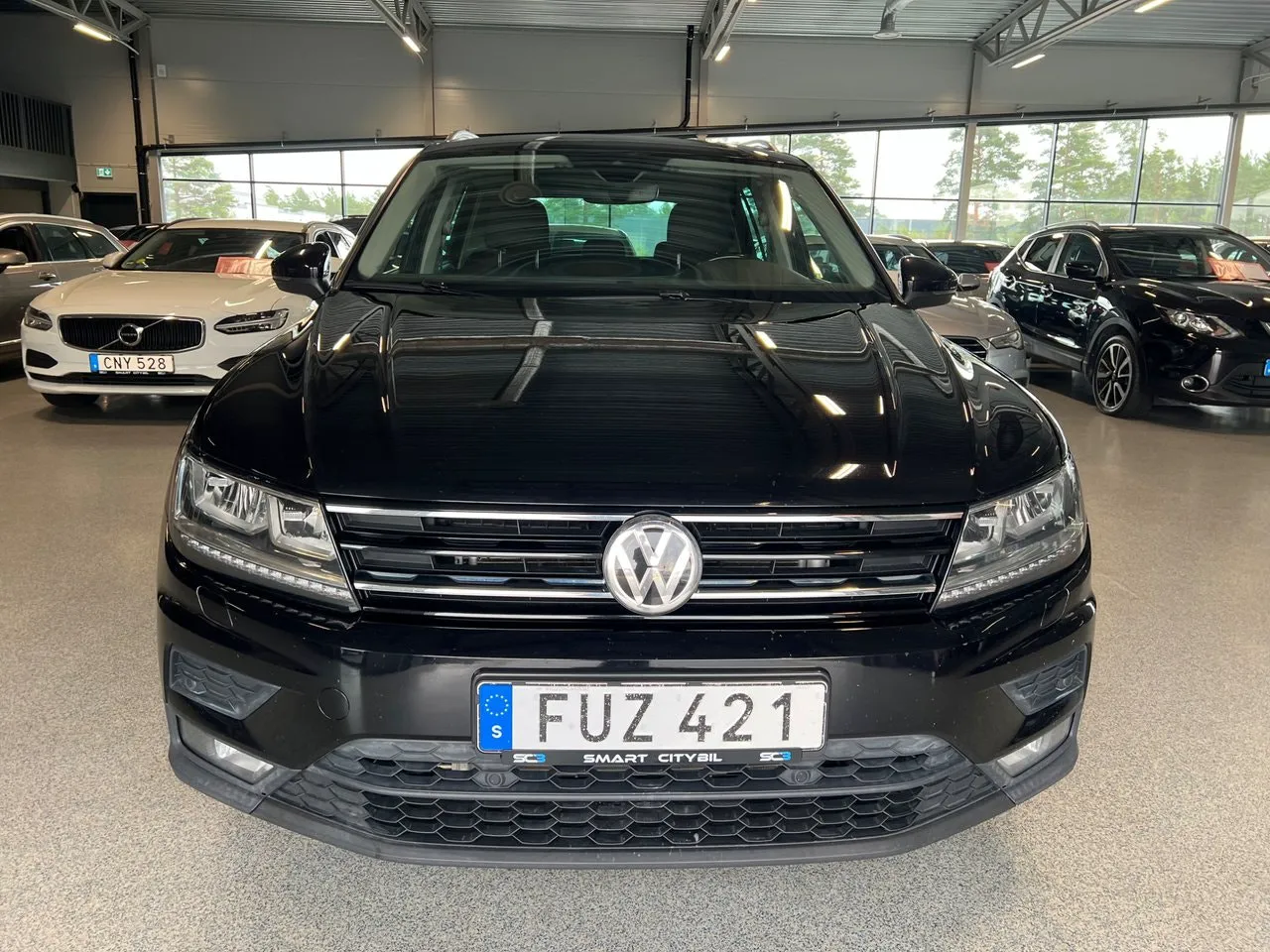 Vehicle image 8
