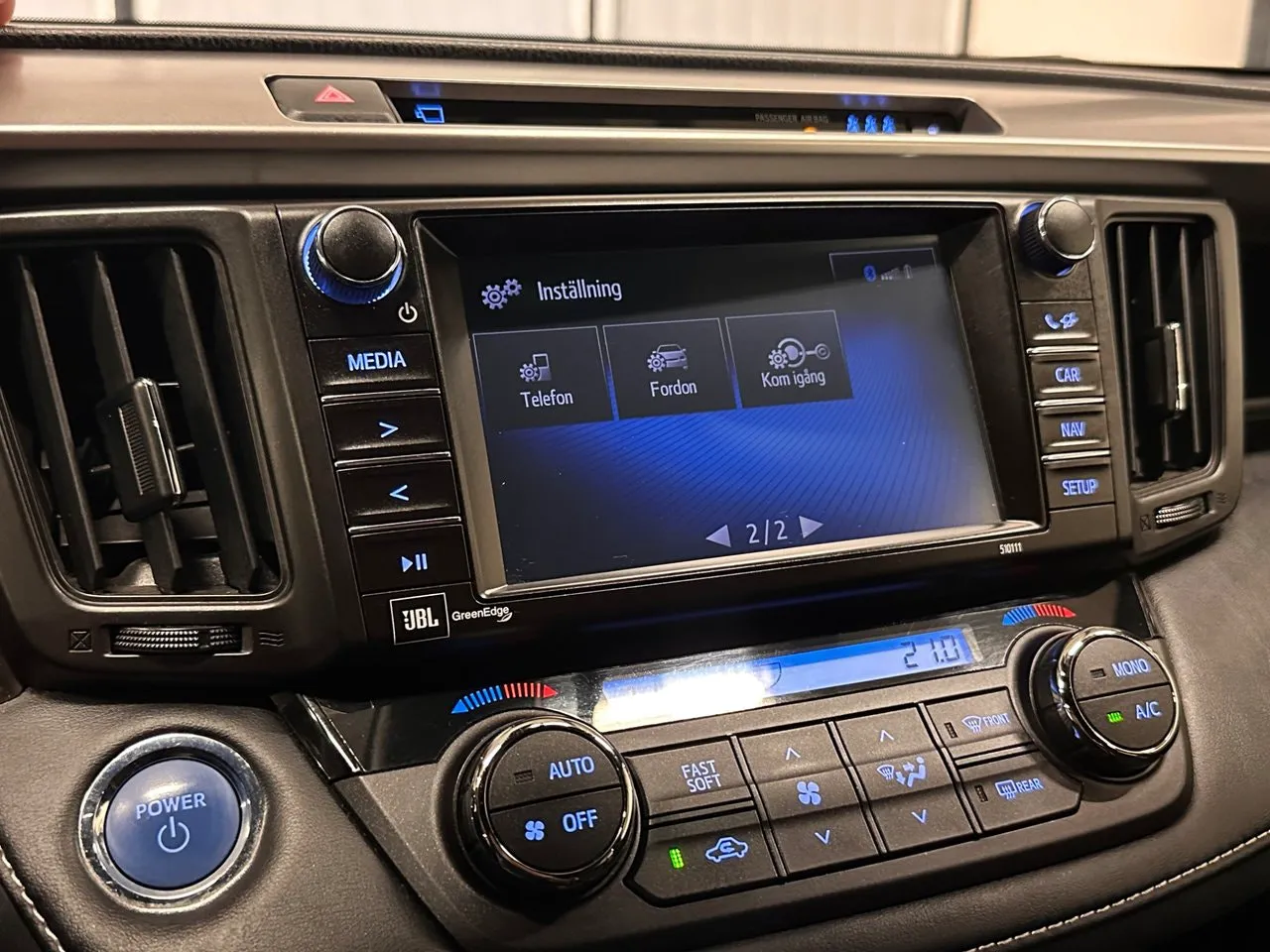 Vehicle image 22