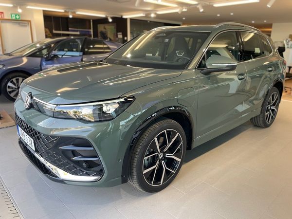 Volkswagen Tiguan eHybrid R-Line-Edition 4295kr/mån AUG ERBJUDANDE - 2026