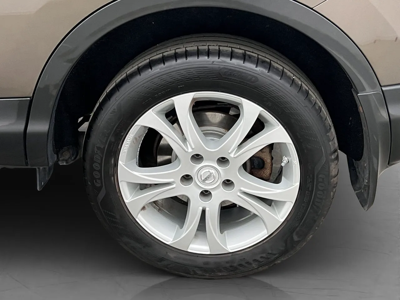 Vehicle image 21