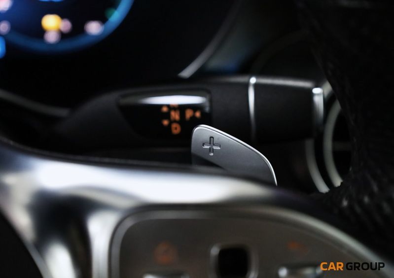 Mercedes GLC300 bild 23