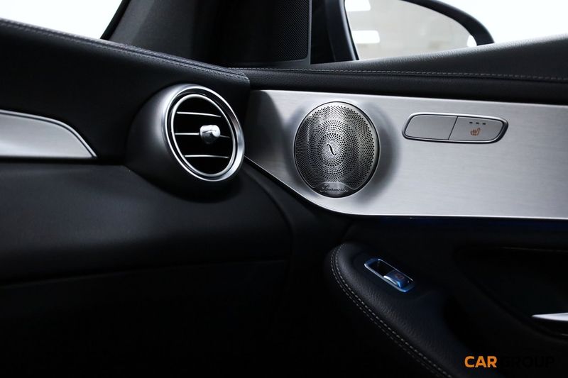 Mercedes GLC300 bild 21