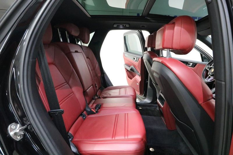Porsche Cayenne bild 16