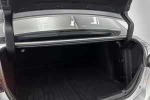Mazda 3 bild 8