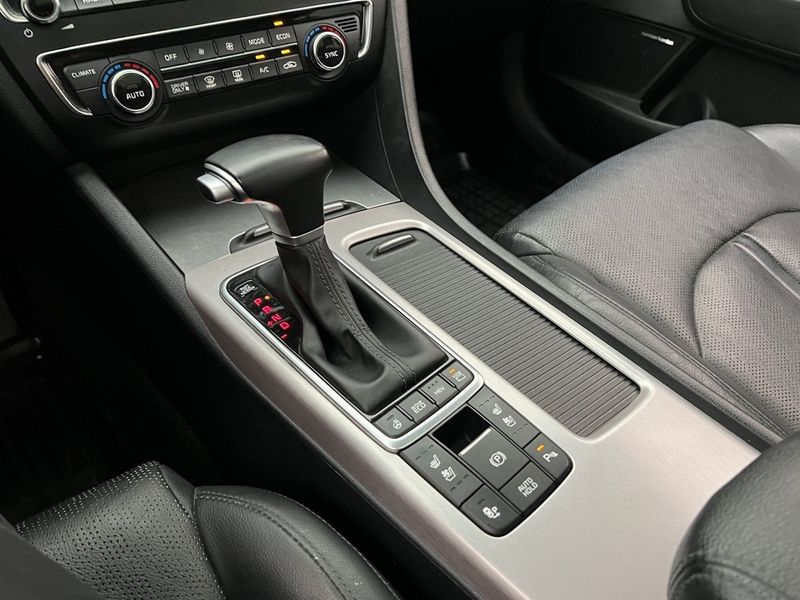 Kia Optima bild 26