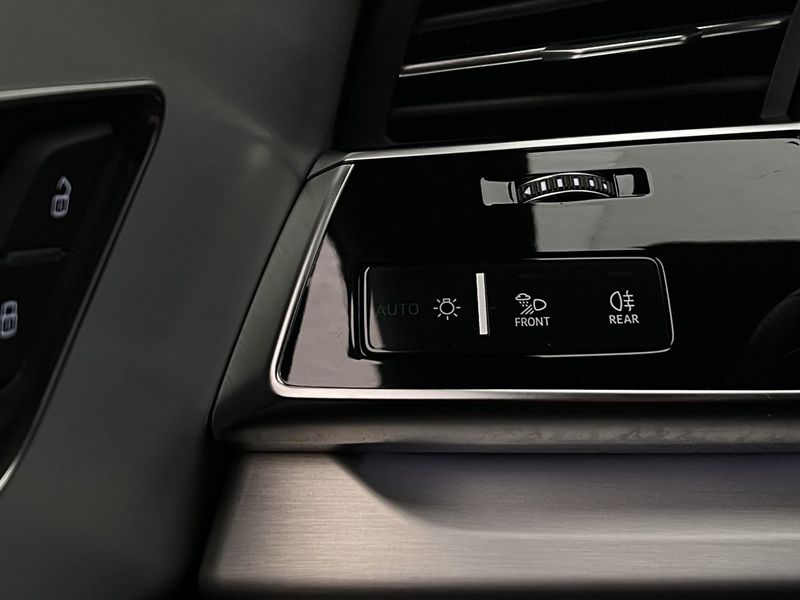 Audi Q8 bild 27