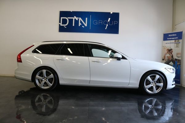 Volvo V90 D3/Geartronic/Business/VÄLUTRUSTAD/KAMREM BYTT/DRAG/SV - 2018