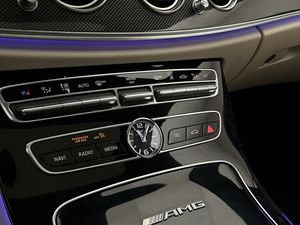 Mercedes E63 AMG bild 30