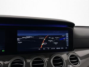 Mercedes E63 AMG bild 25