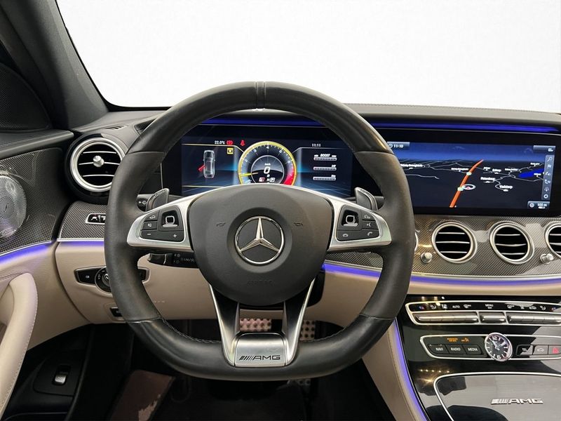Mercedes E63 AMG bild 16