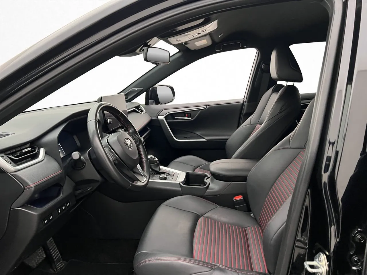 Vehicle image 12