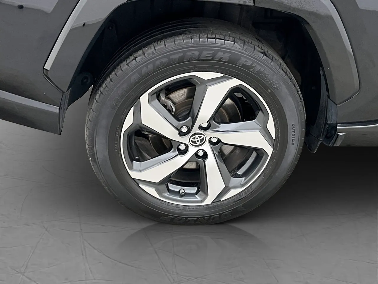 Vehicle image 30