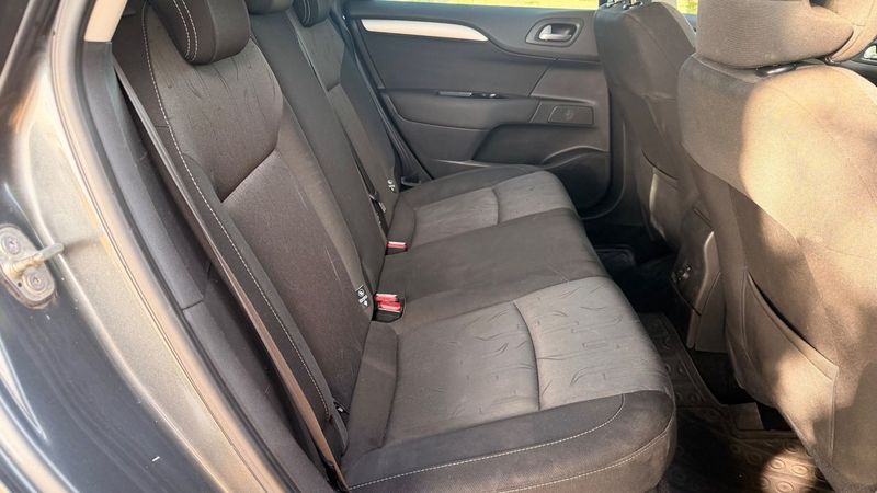 Citroen C4 bild 12