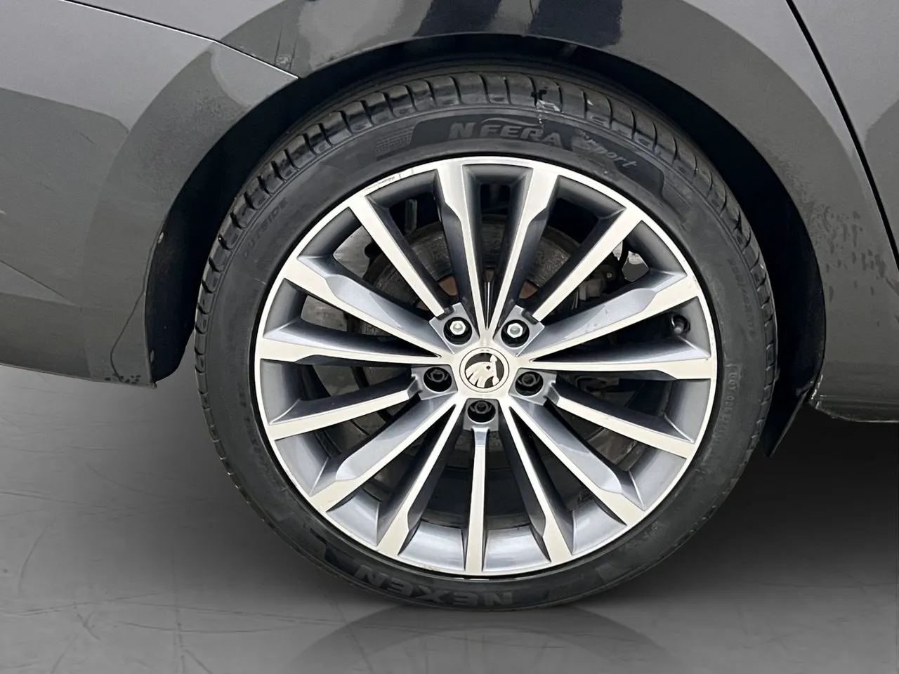 Vehicle image 36