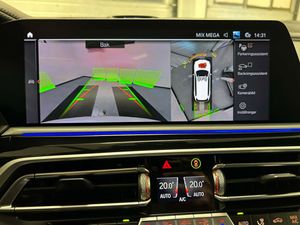 BMW X7 bild 24