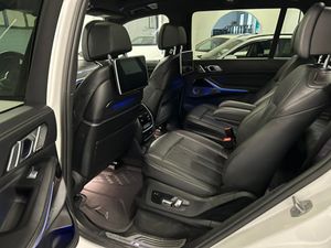 BMW X7 bild 15