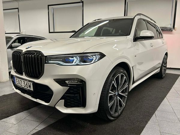 BMW X7 M50d 400 hk 6 sits Panorama Skärmar Drag M Sport MOMS - 2021