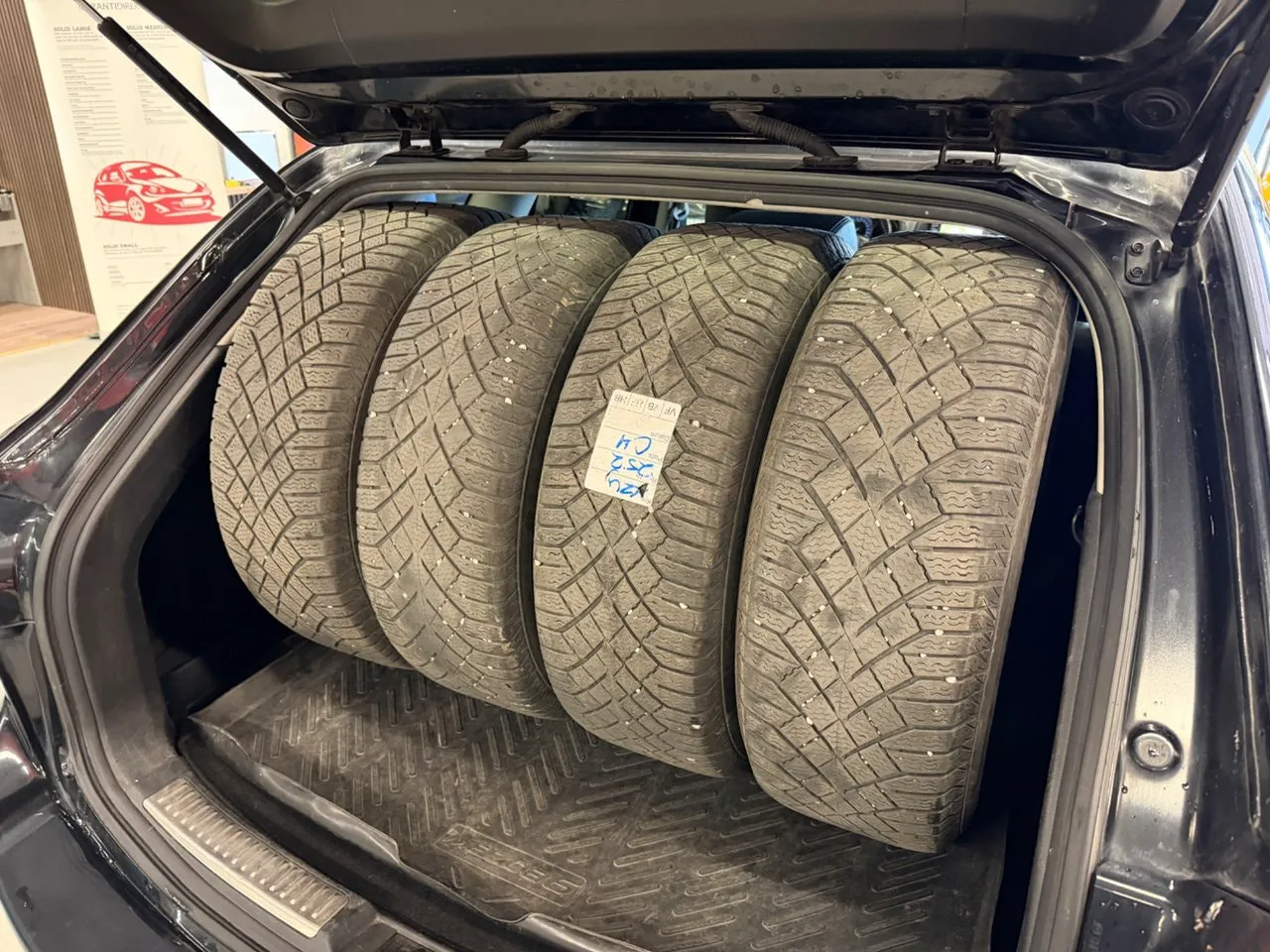 Vehicle image 22