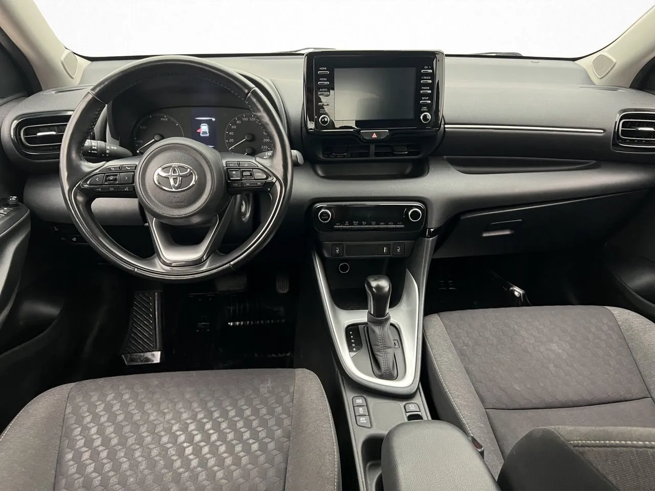 Vehicle image 9