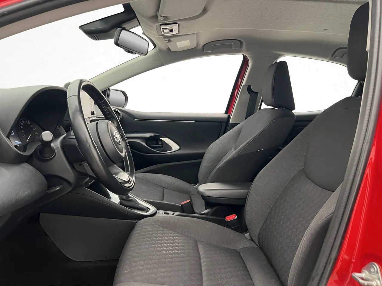Vehicle image 8