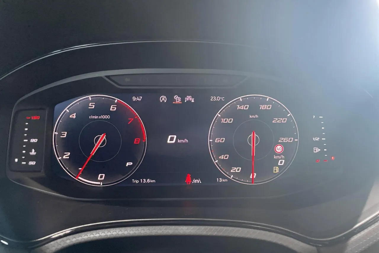 Vehicle image 21