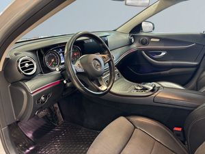 Mercedes E220 bild 7