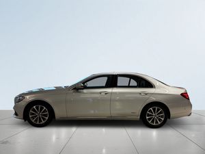 Mercedes E220 bild 4