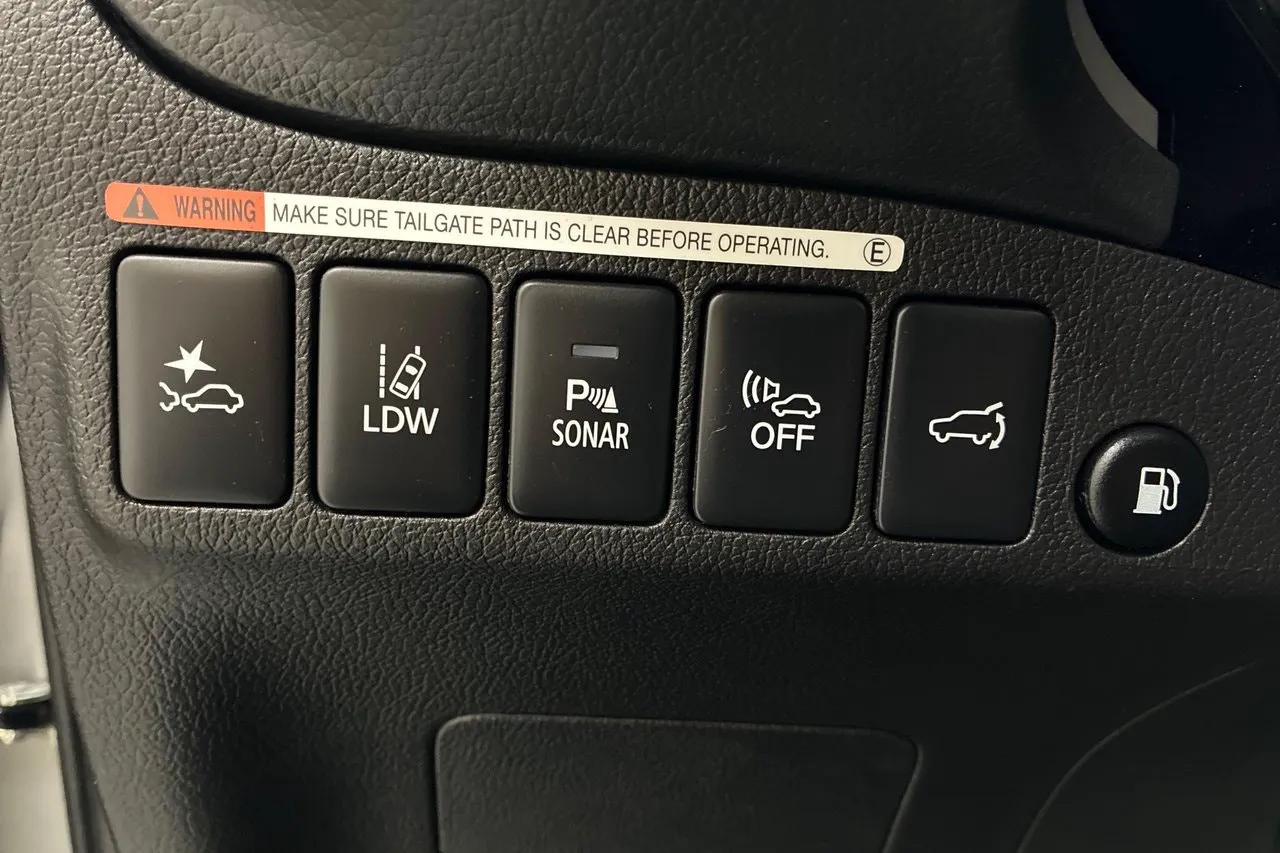 Vehicle image 22