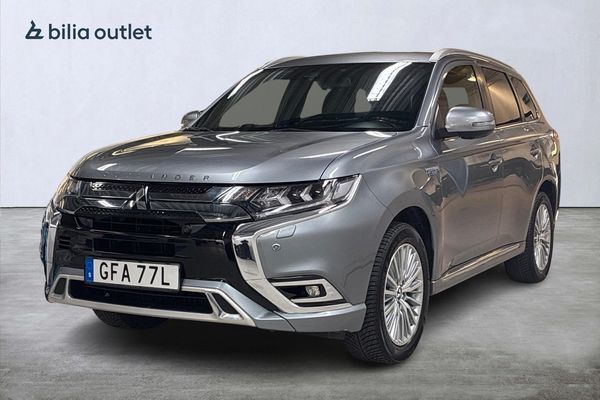 Mitsubishi Outlander PHEV CVT Business 224hk Drag Rattvärm Läder 360°k - 2020