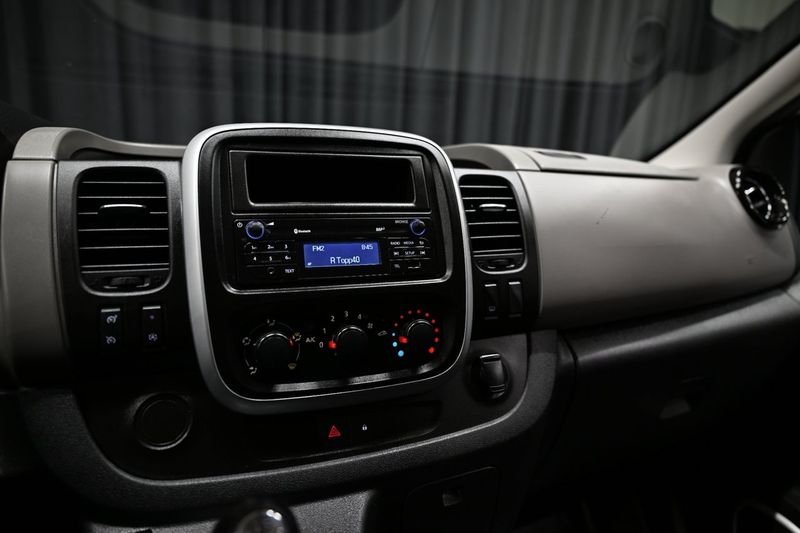 Renault Trafic bild 28