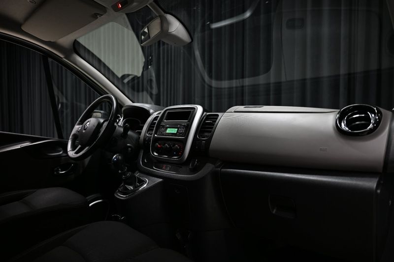 Renault Trafic bild 29