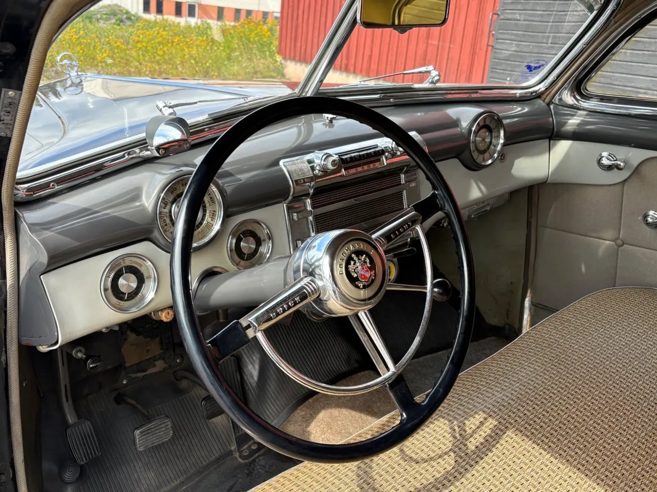 Vehicle image 18