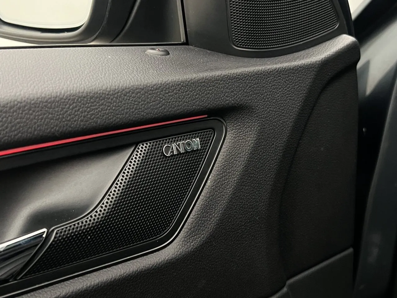Vehicle image 36