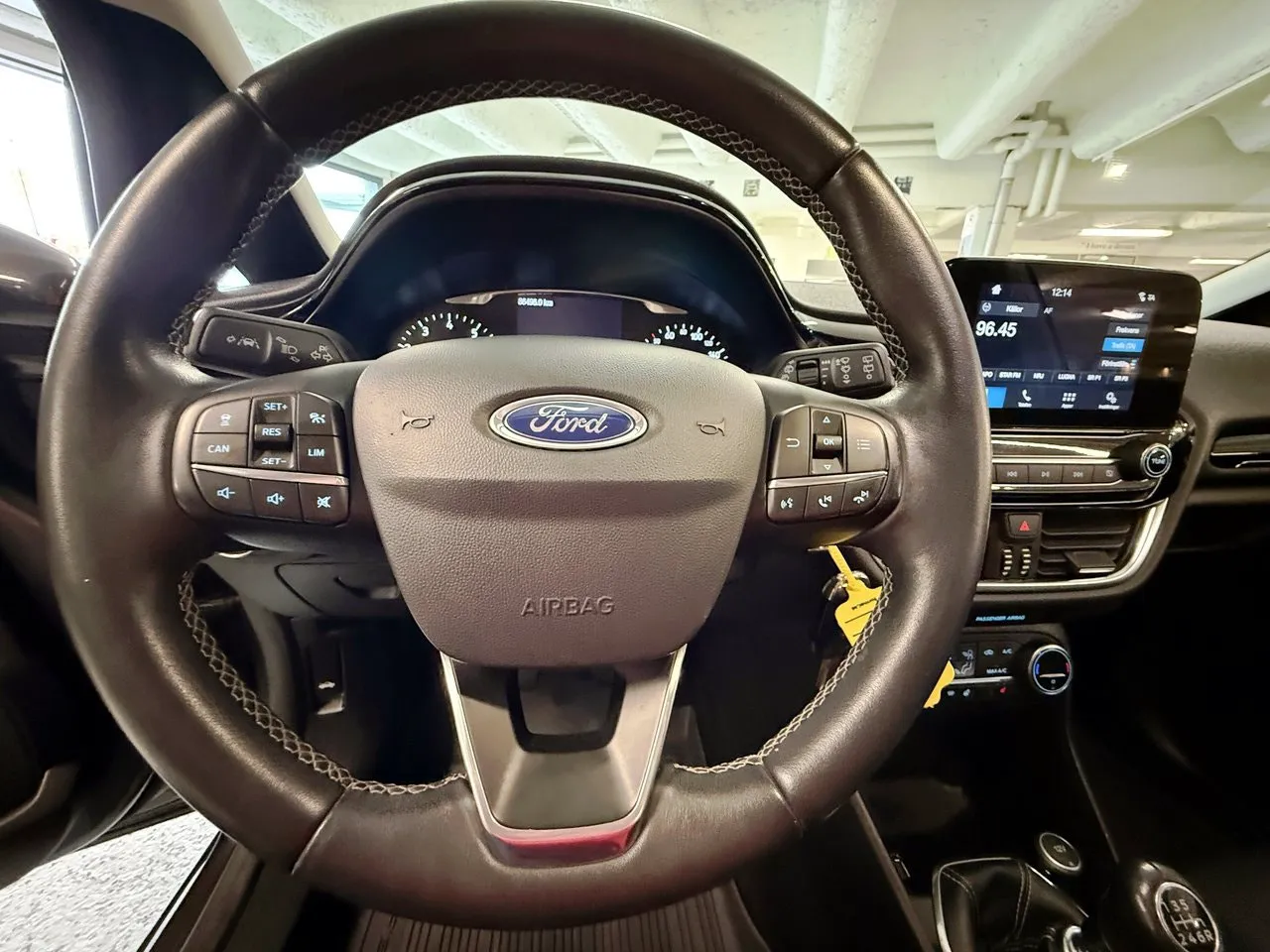 Vehicle image 12