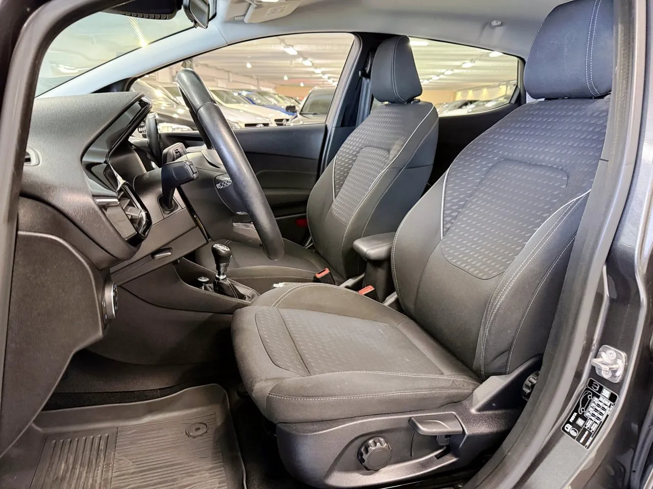 Vehicle image 8