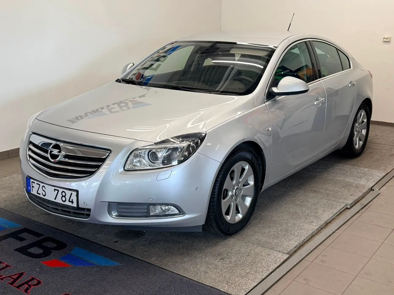 Vehicle image 1