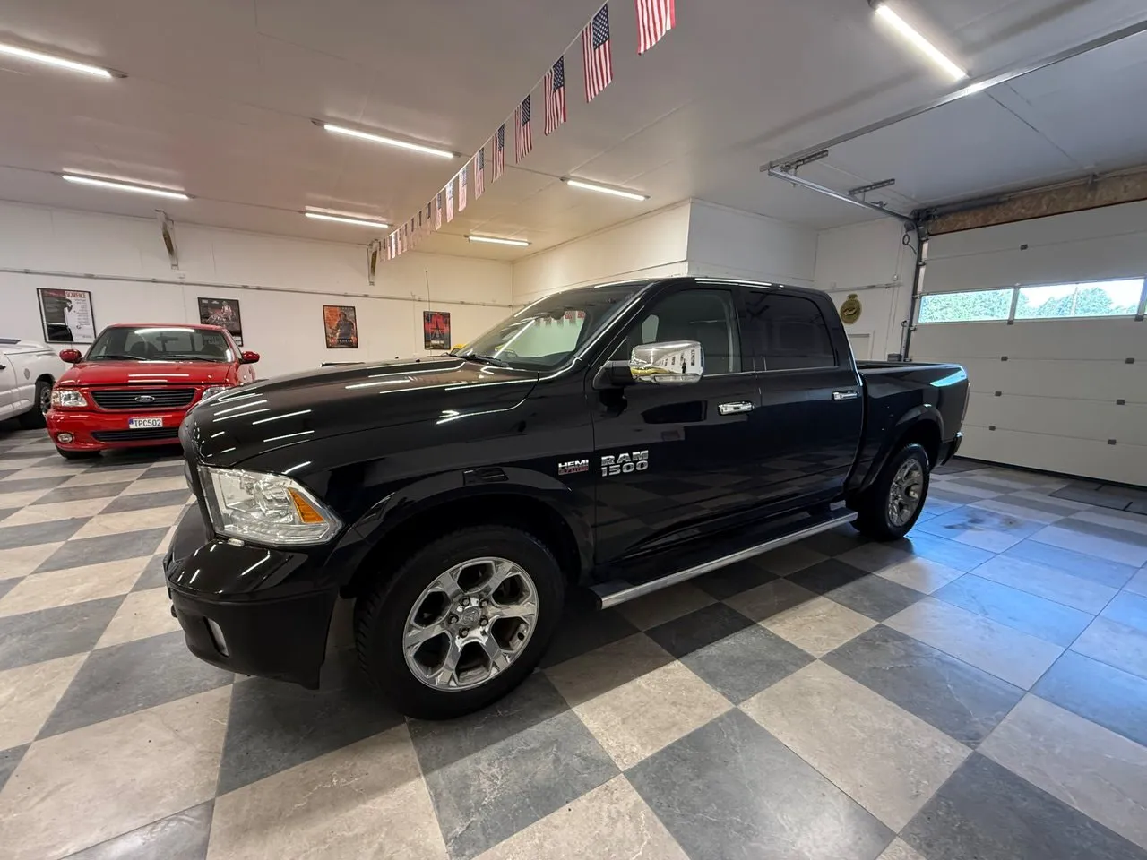Vehicle image 6
