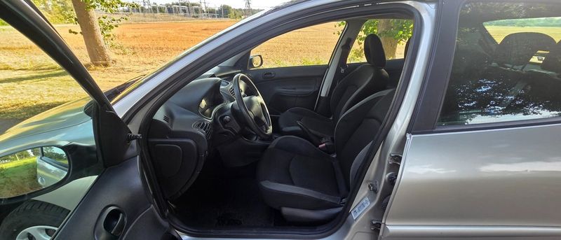 Peugeot 206 bild 14