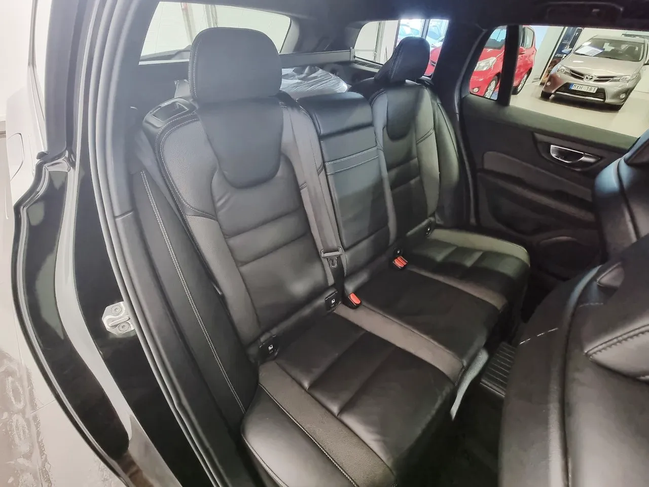 Vehicle image 20