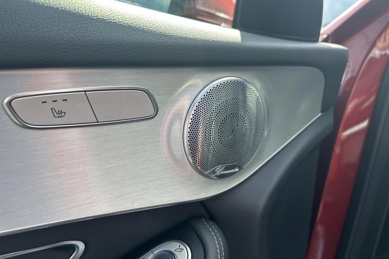 Mercedes GLC220 bild 11
