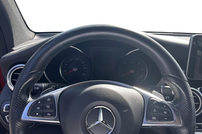 Mercedes GLC220 bild 6