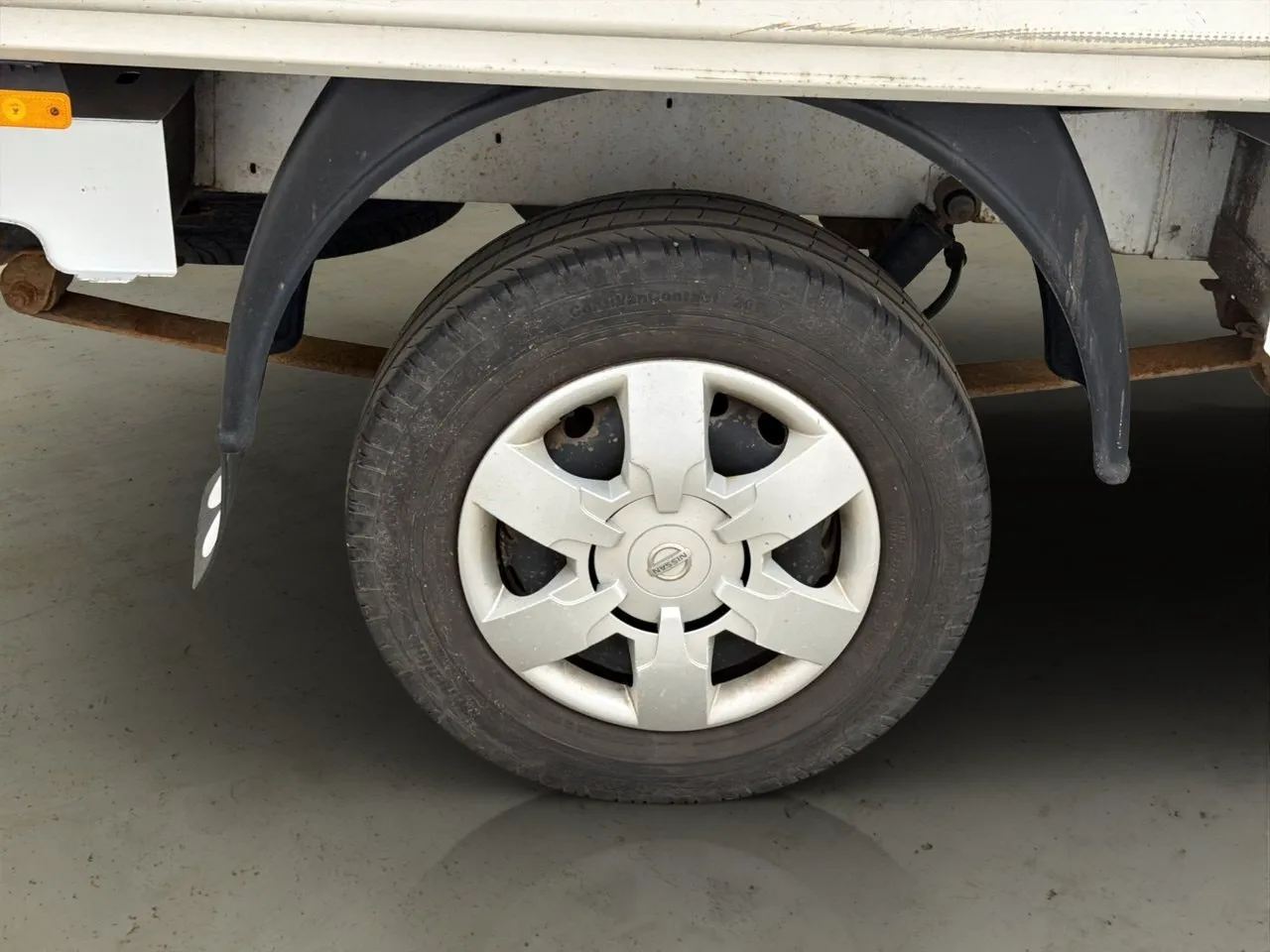 Vehicle image 24